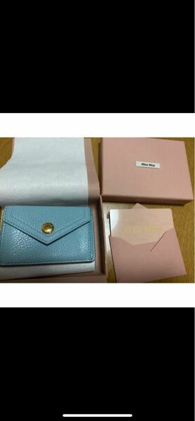 miumiu 三つ折りウォレット