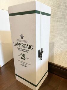 ラフロイグ 25年 カスク ストレングス 52° 700ml 木箱入新品未開封 送料無料　2018リリース　希少品