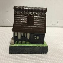 【中古 送料込】ハウス「和」香炉 合掌造り サイズ 10×13×8cm お香台 煙突から煙が出ます 元箱入り◆D6002_画像2