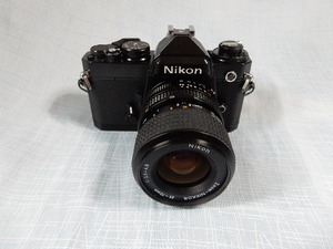 一眼レフフィルムカメラ　ニコンNIKON FE ブラック　 標準ズーム ニッコールZoom　NIKKOR 35～70mm 1:3.5～4.8　取説付