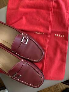 BALLY　バリー　ワインカラーローファー　イタリア製靴　E36・1/2　24㎝くらい　ネルの専用ケース付き