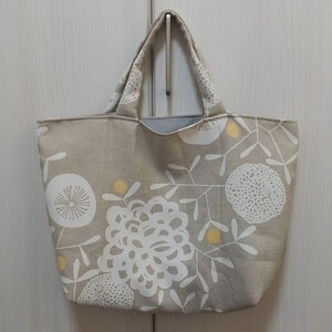 【ハンドメイド】大きめ トートバッグ エコバッグ お買い物バッグ サブバッグ 北欧柄