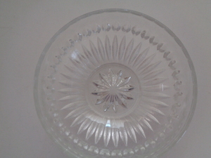 B208-60 クリスタルガラス プレス ガラス小鉢 12センチ×高さ5センチ フルーツ皿 かき氷皿 昭和レトロ アンティーク