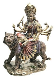 ヒンドゥー教 虎に乗った女神ドゥルガー 彫刻置物 インド神話 彫像 高さ 約22ｃｍ (輸入品)