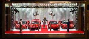 送料無料☆ 1/18 ディーラー オートサロン風 LED 跳ね馬 ショーケース Red Carpet &Silver Box ガレージ 駐車場 ジオラマ ミニカー用に