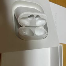 美品、Apple Airpods第2世代。バッテリー持ちOK、A2031.A2032.A1938無線充電タイプ_画像6