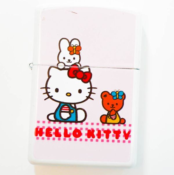 Yahoo!オークション -「hello kitty zippo」の落札相場・落札価格