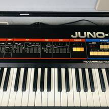 DF70 1円〜Roland JUNO-60 シンセサイザー ハードケース スタンド付き 通電OK 中古 現状品 動作未確認_画像3