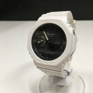 ●古2412　CASIO　カシオ　G-HOCK　ジーショック　GA-2100　ホワイト　腕時計　箱・説明書あり