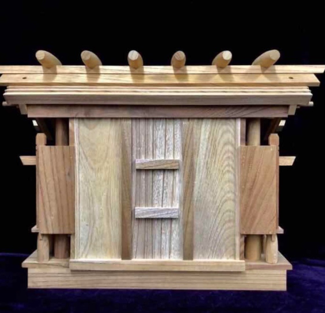 48％割引 ケヤキ材を使用 職人手作り品 井波彫刻 板屋根三社 神具一式 