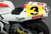 ★ ハセガワ　1/12 ヤマハ YZR500 (OWA8) `チーム ラッキーストライクロバーツ 1989` ウェイン・レイニー 完成品 ★_画像9