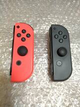 ●任天堂 Nintendo Switch ニンテンドー スイッチ Joy-con ジョイコン ネオンレッド グレー 2個セット ジャンク 送料無料●_画像1