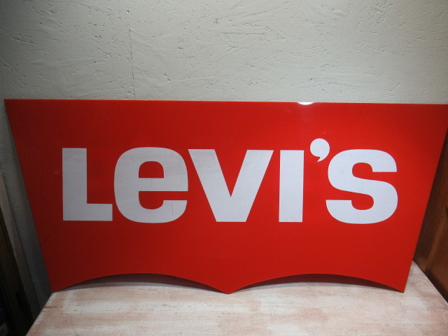 ヤフオク! -「リーバイス」(看板) (広告、ノベルティグッズ)の落札相場