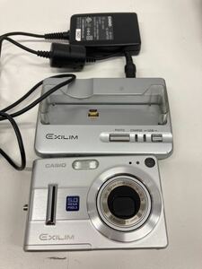 T633)CASIO EXILIM カシオ デジタルカメラ 充電器 エクシリム 動作確認済み 美品 アダプター 充電器 本体 1円スタート デジカメ EX-Z55