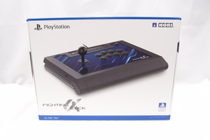 未使用 PlayStation 5 PS5 ファイティングスティックα PS5/PS4/PC対応 HORI △WE368