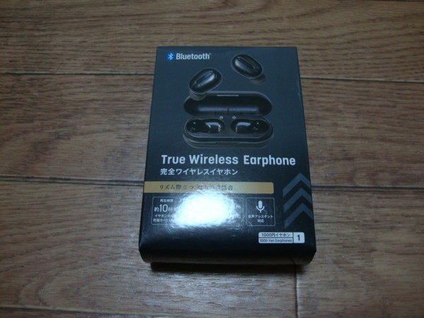 ★ 新品・送料無料 DAISO 完全ワイヤレスイヤホン Bluetooth TWS001 ★