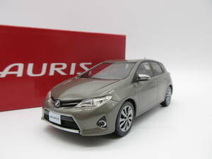 1/30 トヨタ 新型オーリスRS AURIS 前期 非売品 カラーサンプル ミニカー　アバンギャルドブロンズメタリック