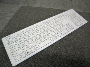 *SONY VGP-WKB11 wireless key board white body only junk *