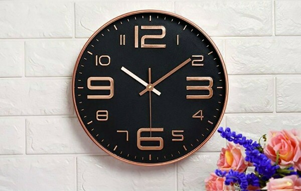 壁掛け時計　ブラック　シンプル　丸型