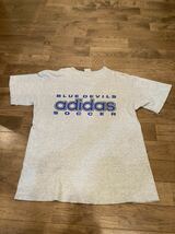 【超希少】adidas デューク大学　サッカー部　Tシャツ　メンズ　アディダス ブルーデビルズ　サイズM 90年代　半袖Tシャツ カレッジTシャツ_画像2