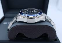 ■新品未使用■最落なし■タグホイヤー CAY111B.BA0927 アクアレーサー ブルー文字盤 メンズ腕時計 TAG HEUER クォーツ クロノグラフ_画像5