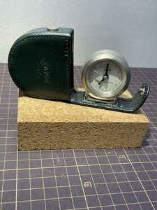 JAGUAR ジャガー オリジナルトラベルクロック 時計 JaguarJapan　ケース付 皮カバー 牛革 置時計　レア！