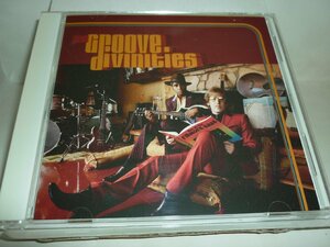 CDB1427　THE GROOVE DIVINITIES　/　輸入盤中古CD　送料100円