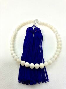 [ new goods ]..*.. one hand * white ..* three month. birthstone * coral 