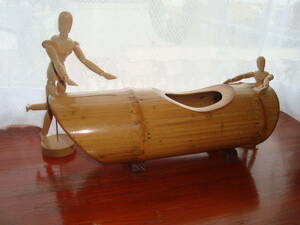 竹製花器と木製デッサン人形２体のセット　USED