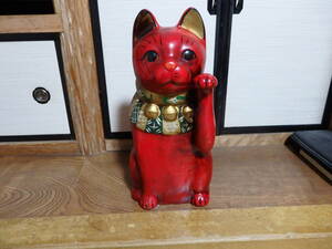 古い招き猫　赤猫　陶器　招福除災　商売盛　左手　高さ約３８ｃｍ