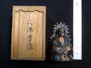 奈良大仏尊像　共箱入り　小さい大仏　銅製