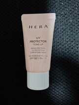 HERAヘラ　UV PROTECTOR トーンアップ15mLミニサイズ未使用_画像1