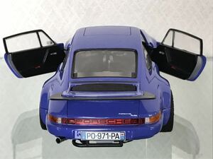 送料無料　1/24 プラモデル　完成品　ポルシェ　911 ターボ　PORSCHE TURBO