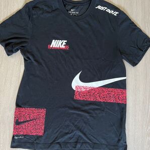 NIKE ナイキ TシャツM