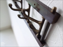 真鍮6連ウォールフック ブラスフック レトロ調 壁掛 ウッドハンガー 木製 手作り 真鍮製 可動式 ハンドメイド 壁フック_画像4