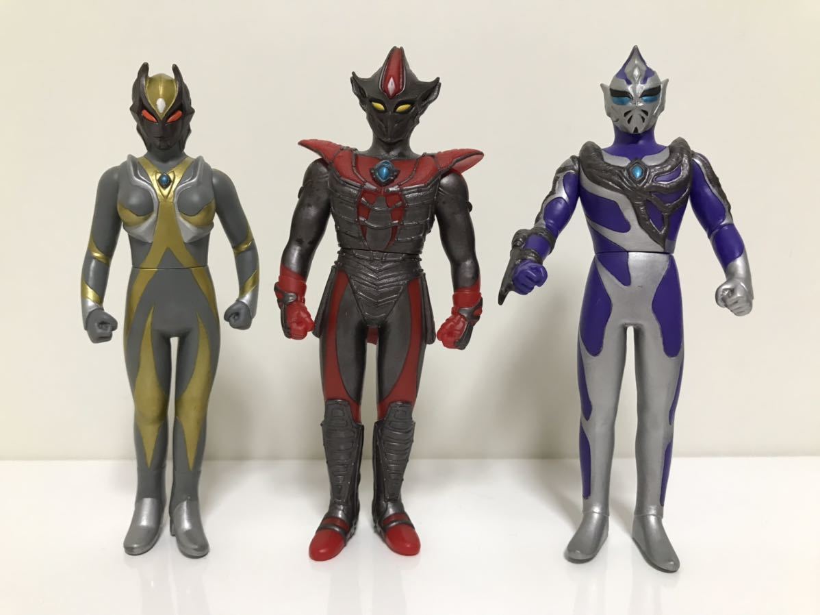 ヤフオク!  ウルトラマン カミーラウルトラマンティガ