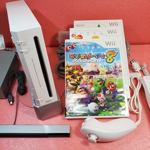 任天堂 Nintendo Wii 本体 付属品一式 動作確認済 D端子接続ケーブル ゲームソフト3本付