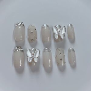 ホワイトパール 蝶 ストーンネイルチップ