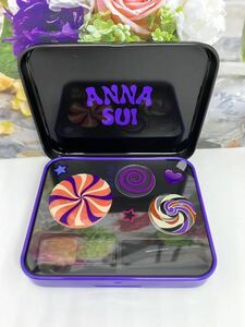  Anna Sui make-up Palette 