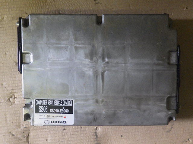 r466-1 ★ 日野 グランドプロフィア コンピューター ユニット CPU SS06 S8990-E0060 FW1AXB 60-12