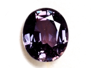  natural color change type sapphire loose 2.040 ct,so-ting attaching, in the case 