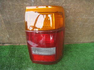  Hilux Surf LN130W right tail light tail lamp 