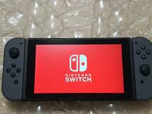 ニンテンドースイッチ グレー バッテリー持続時間が長くなった新モデル 本体一式 中古美品 Nintendo Switch_画像2