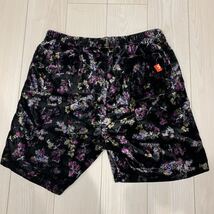 19/FW Supreme Floral Velour Shorts シュプリーム フローラル ベロア ショートパンツ ハーフパンツ ショーパン バスパン アーチロゴ NIKE_画像2