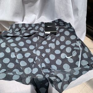 Nike レディース ランニングパンツ M. タグ付き未使用品