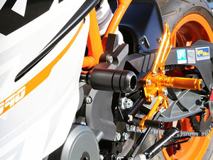 RC390 15～　KTM　フレームスライダー左右セット　ベビーフェイス