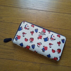 COACH コーチラウンドファスナー長財布 花柄薔薇