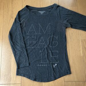 美品！アメリカンイーグル　American Eagle Outfitters 長袖Tシャツ　XS