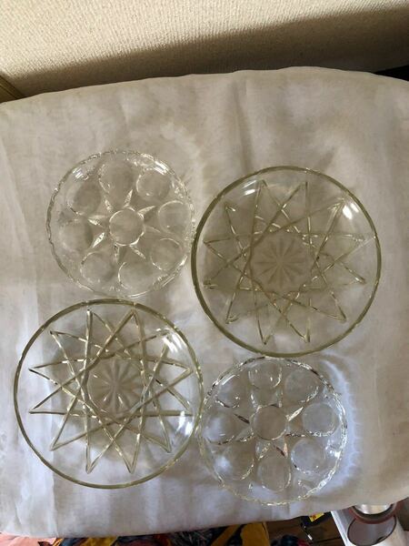 アンティークガラス　小皿　中皿　2種4点　ビンテージガラス　レトロ