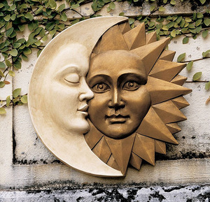 太陽と月 壁掛け置物インテリアデザイン壁面彫刻デコレーション宇宙天体西洋風洋風雑貨家具アクセントオブジェ壁飾り